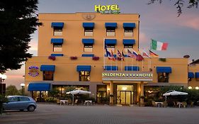 Valdenza Hotel